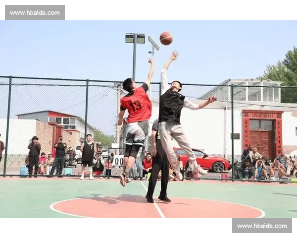 激情四溢的篮球对决让你在虚拟赛场上尽情驰骋挑战极限，成就你的冠军梦